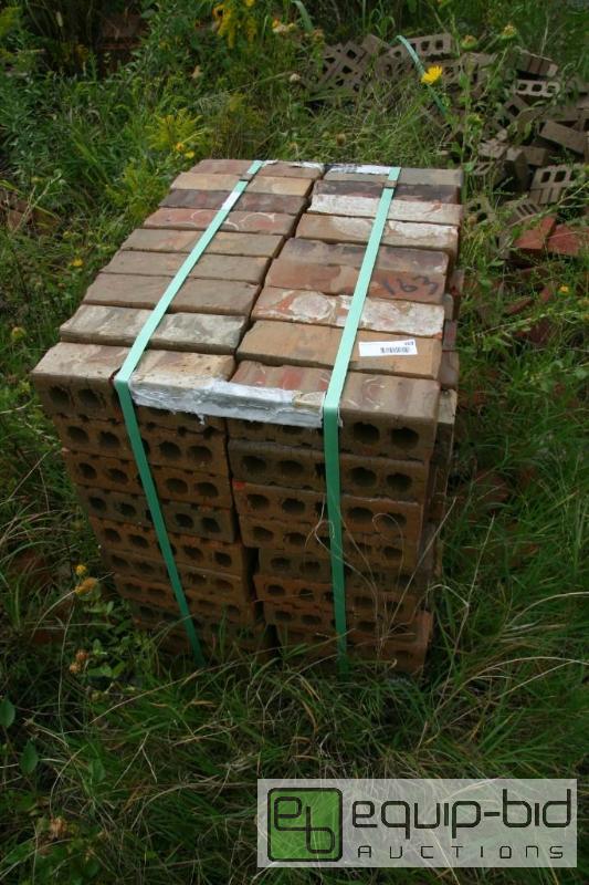 lot 163 image: bundle of bricks...