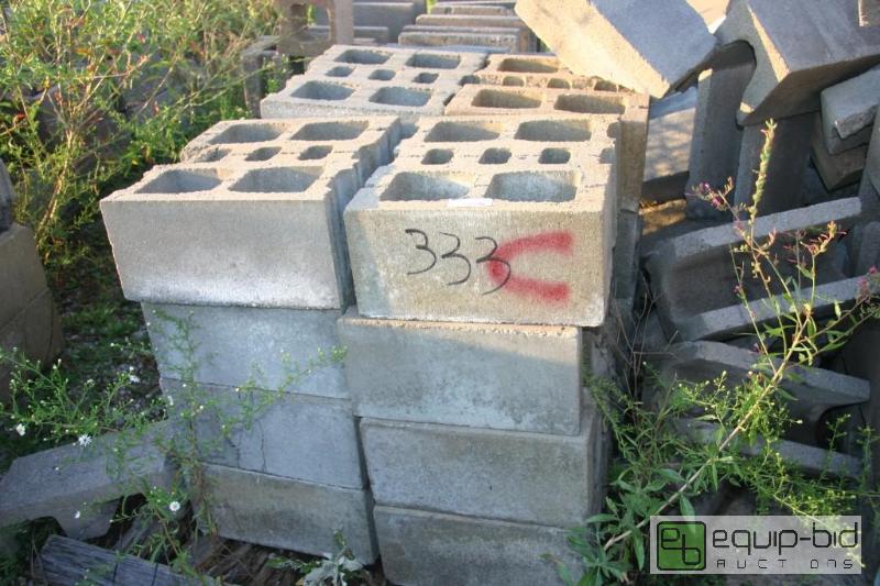 lot 333 image: pallet of cinder blocks...