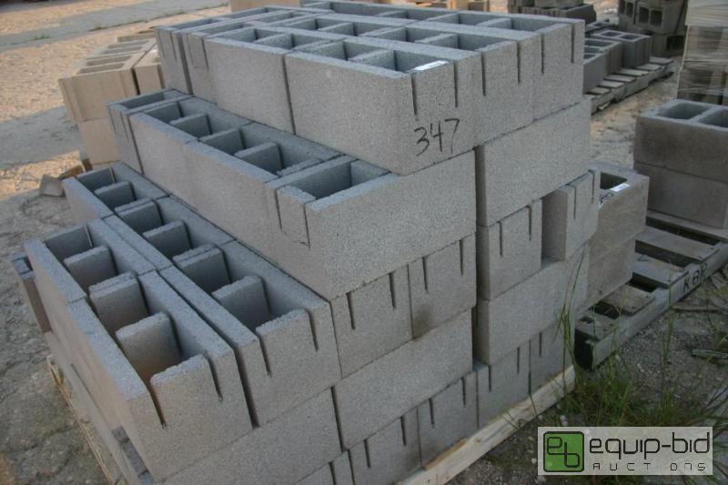 lot 347 image: large pallet of cinder blocks...