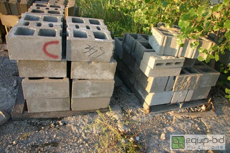 lot 355 image: 2 pallets of cinder blocks...
