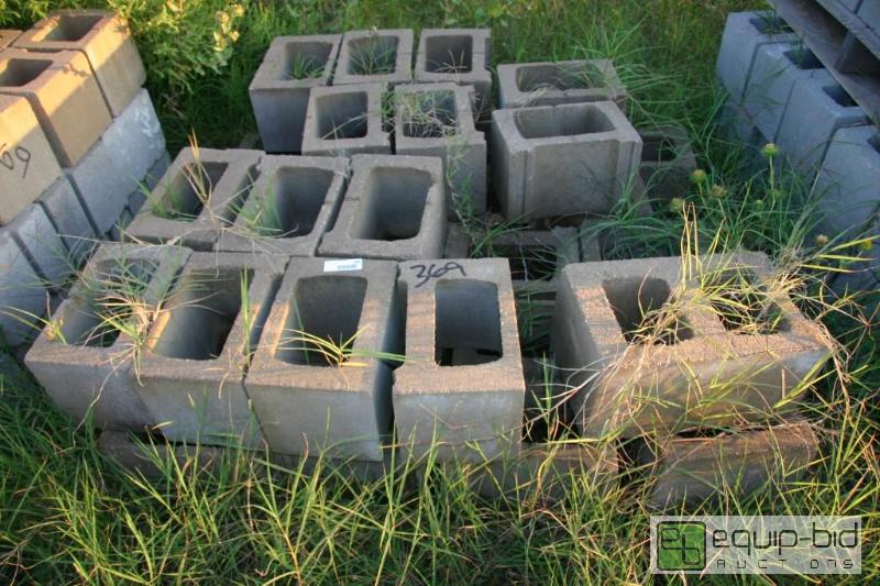 lot 369 image: 2 pallets of cinder block...