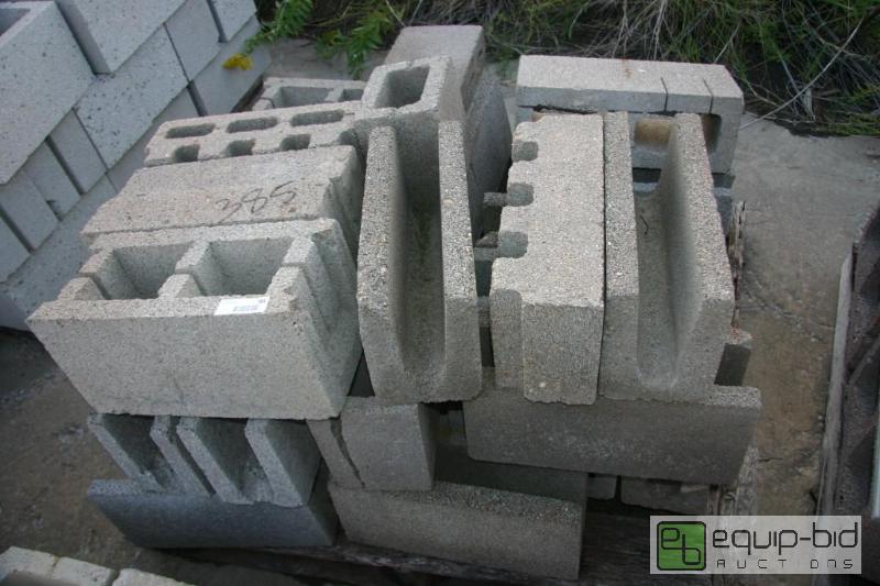 lot 385 image: pallet of custom cinder blocks...