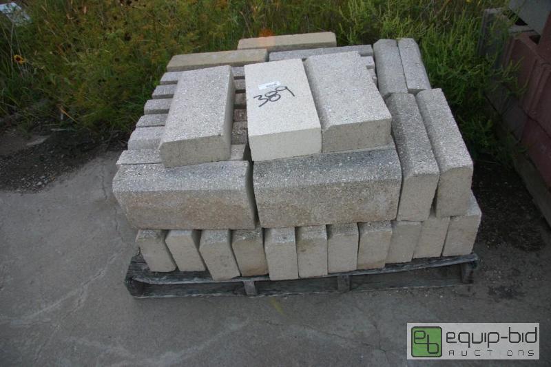 lot 389 image: pallet of smooth block...