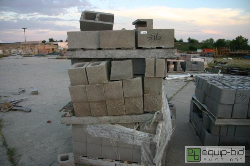 lot 396 image: triple pallet of cinder blocks...