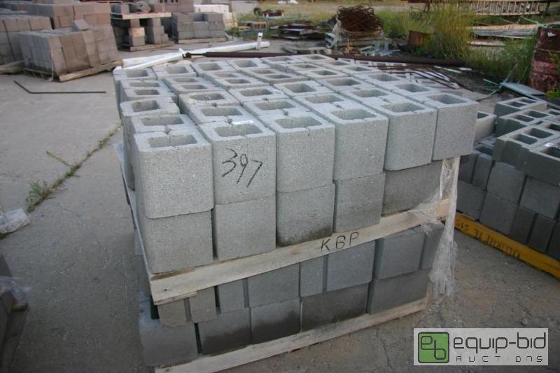 lot 397 image: double pallet of cinder blocks...