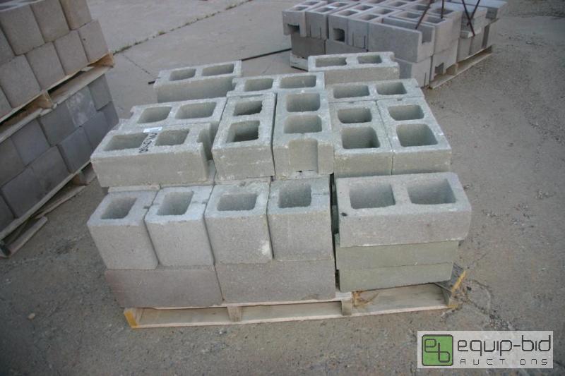 lot 398 image: pallet of cinder blocks...