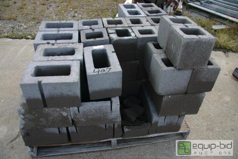 lot 407 image: pallet of cinder blocks...
