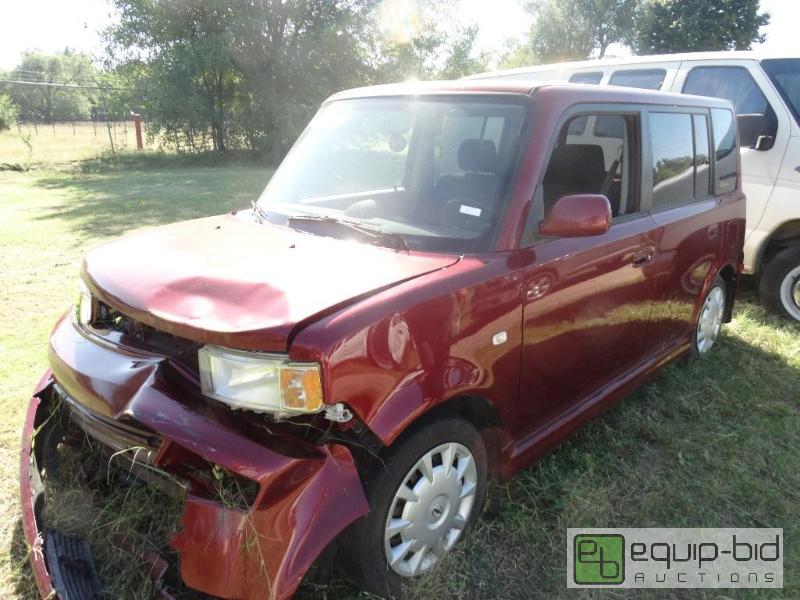lot 10 image: Year 2006 Make Scion Model xB Vehicle Type...