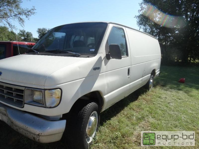 lot 11 image: Year 1993 Make Ford Model Econoline Vehicl...