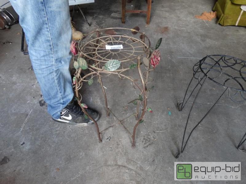 lot 1249 image: 2 Metal plant stands....