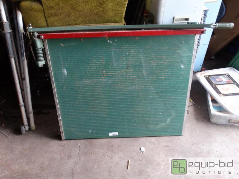 lot 1263 image: Huge paper cutter....