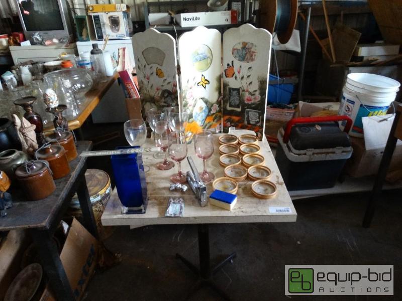 lot 1275 image: Lot of coaster, glasses vase, staple gun, but...