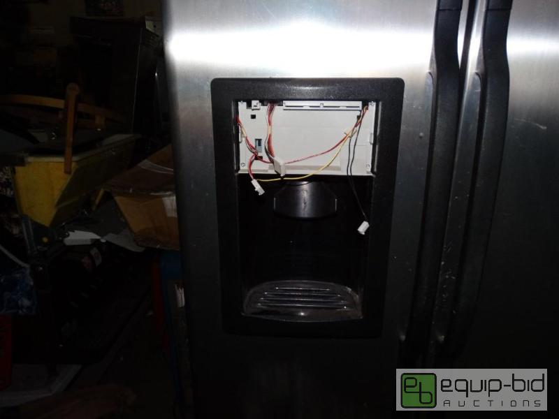 lot 1281 image: Side by side GE&nbsprefrigerator Needs work ...
