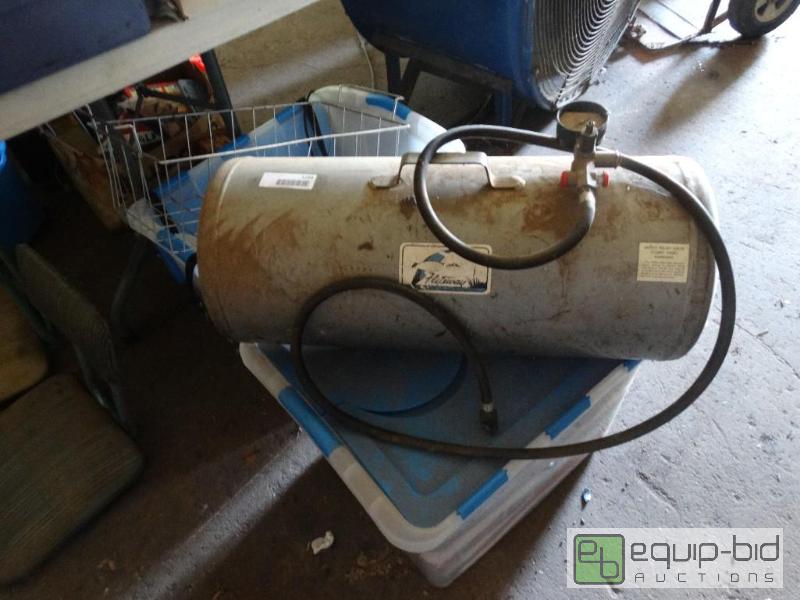 lot 1294 image: Air compressor can hold up&nbspto&nbsp150 p...