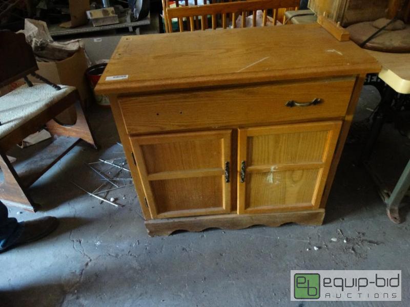 lot 1316 image: Wooden cabinet with one drawer and&nbsptwo&n...