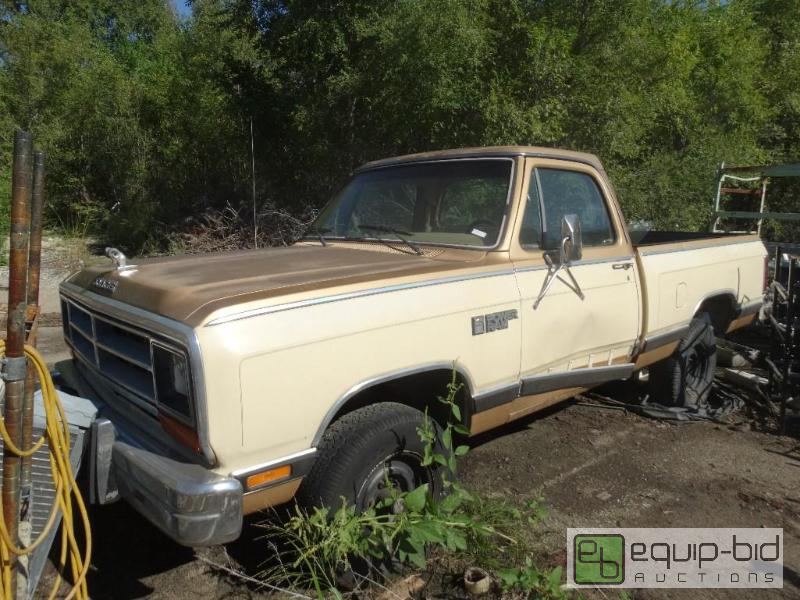 lot 18 image: 1986 Dodge Ram truck.  Unknown miles, Unknown...