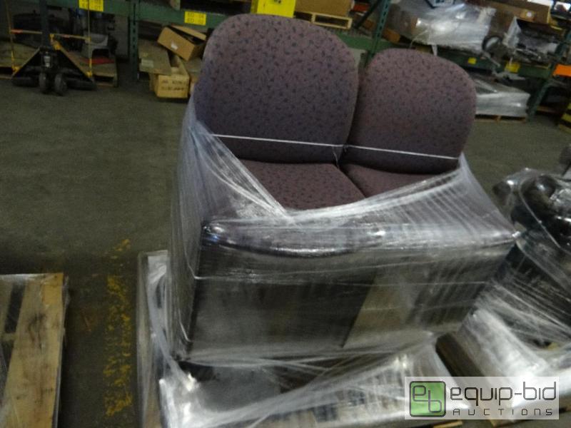 lot 349 image: Lot Of (17) Black Metal Frame Stackable Chairs