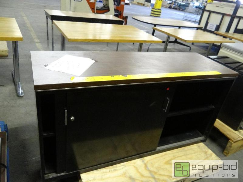 lot 359 image: 60x30x20 Sliding Door Storage  Cabinet