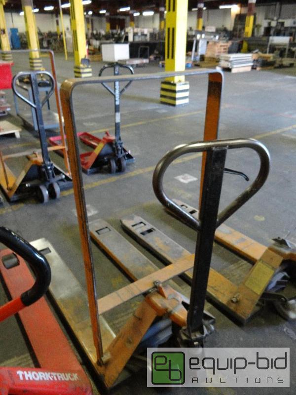lot 388 image: Multiton 5500 Lb. Capacity Manual Pallet Truck