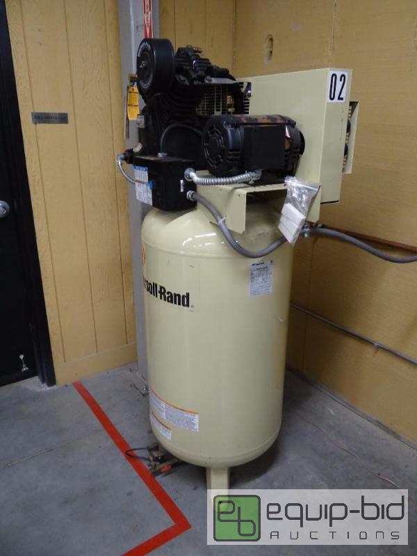 lot 12 image: Ingersoll-Rand Type 30 Reciprocating 80 Gallon Compressor