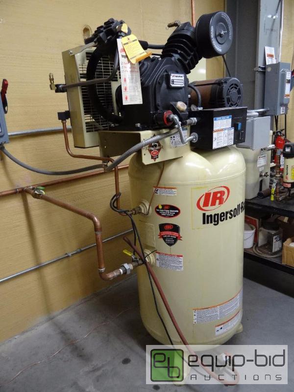 lot 13 image: Ingersoll-Rand Type 30 Reciprocating 80 Gallon Compressor