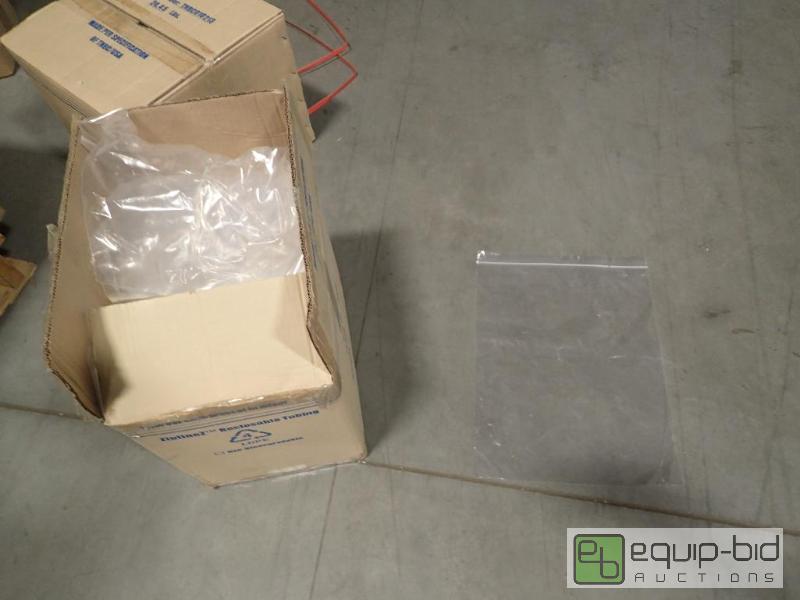 lot 2528 image: Case of 1000 Ziplinez Resealable Clear Plastic Storage Bags