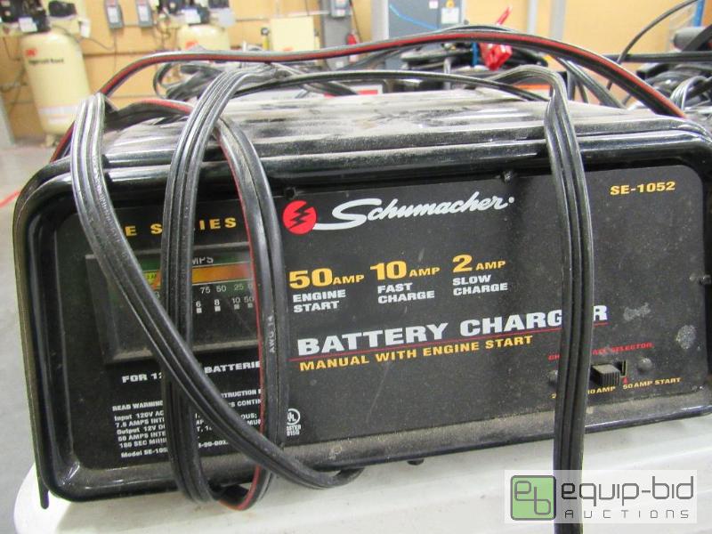 lot 2534 image: (2) Schumacher Battery Charger And  Ever Start Battery Charger