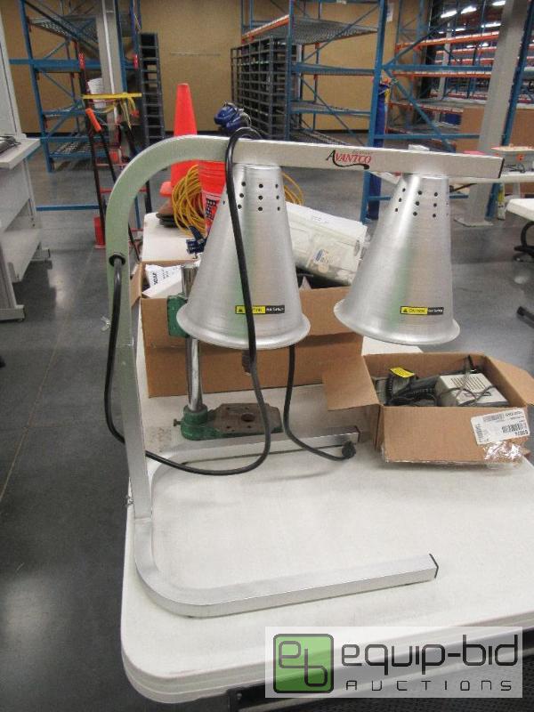 lot 2560 image: Advantco 2 Bulb Counter top Food Warmer