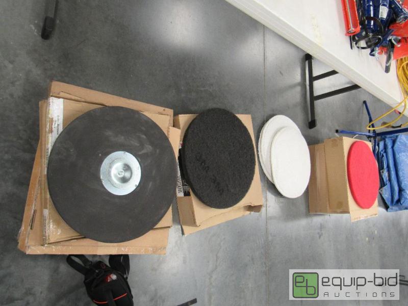 lot 2563 image: Large Lot of Floor Buffing Pads And Polishers