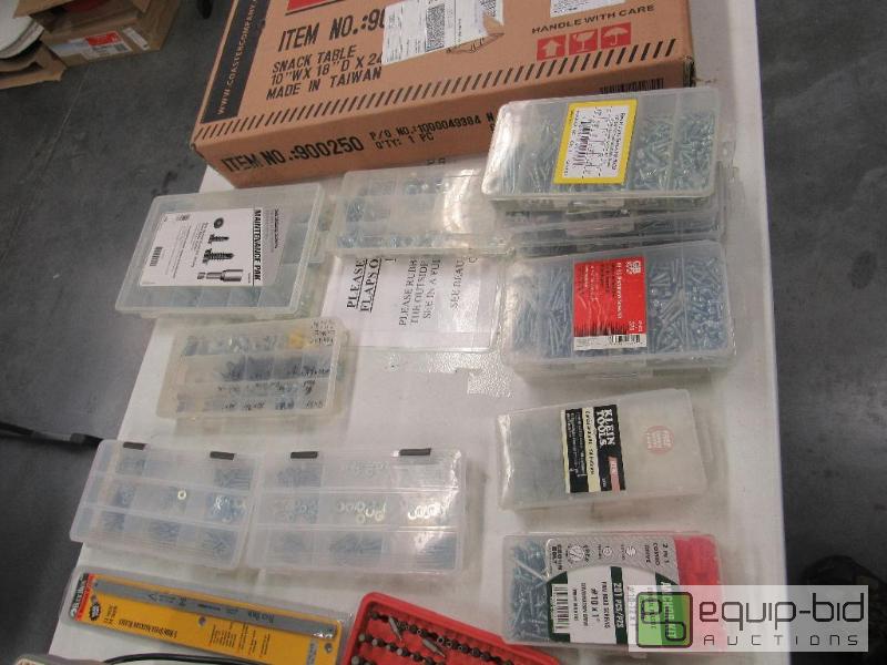 lot 2569 image: Large Lot of Hardware