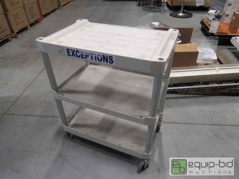 lot 2729 image: Rubbermaid 3 Tier Utility Cart Without Handles