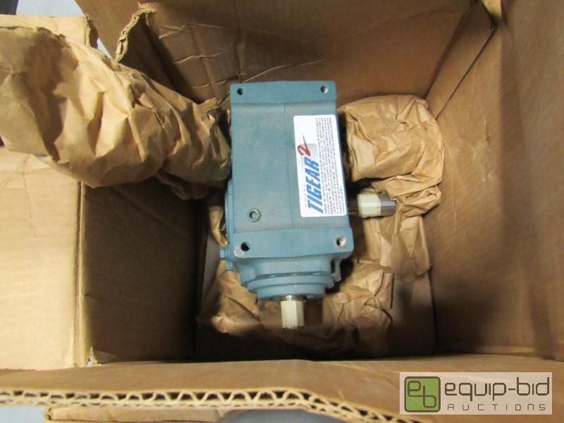 lot 408 image: Dodge Tigear 2 Gearbox