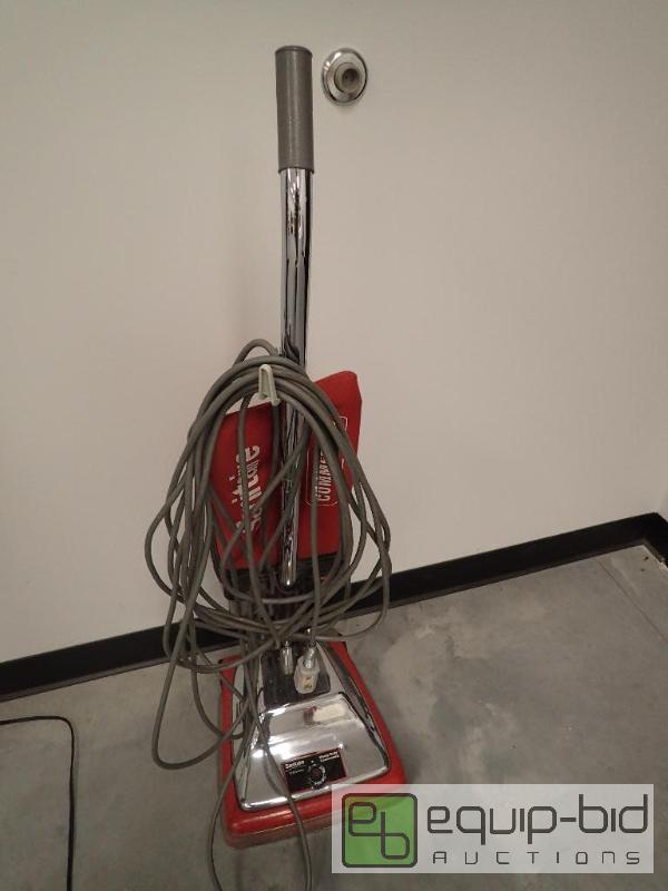 lot 600 image: Sanitaire Commercial Vacuum