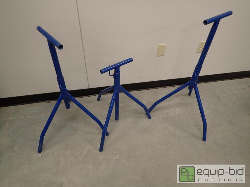 lot 619 image: (3) Tri Leg Adjustable Height Material Stands
