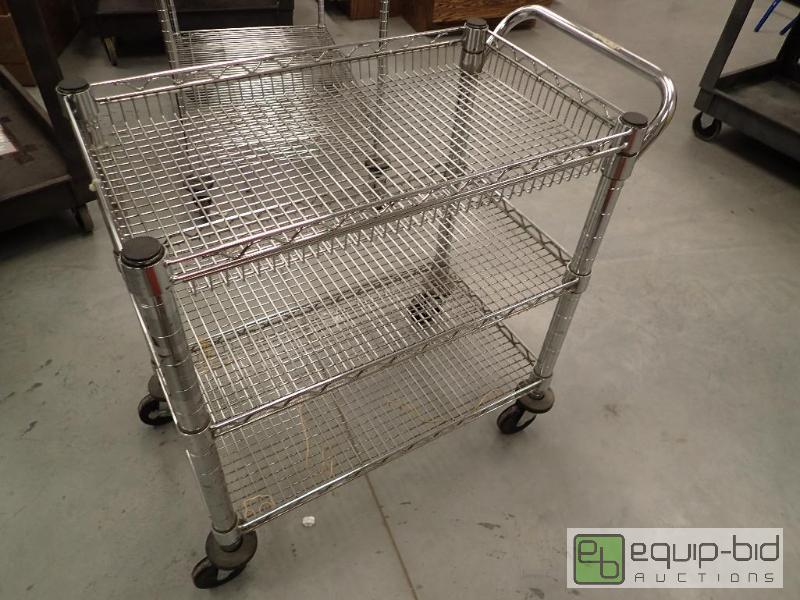 lot 664 image: 18x30 3 Tier Cart