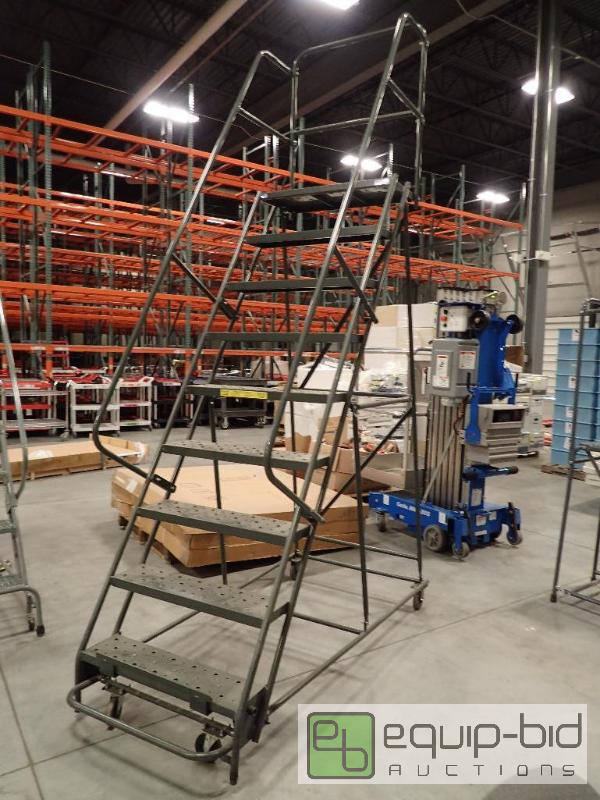 lot 785 image: 10Ft Gillis Pallet Racket Stairs On Casters