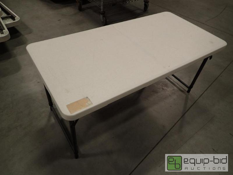 lot 871 image: 54 Lifetime Plastic Top Folding Table