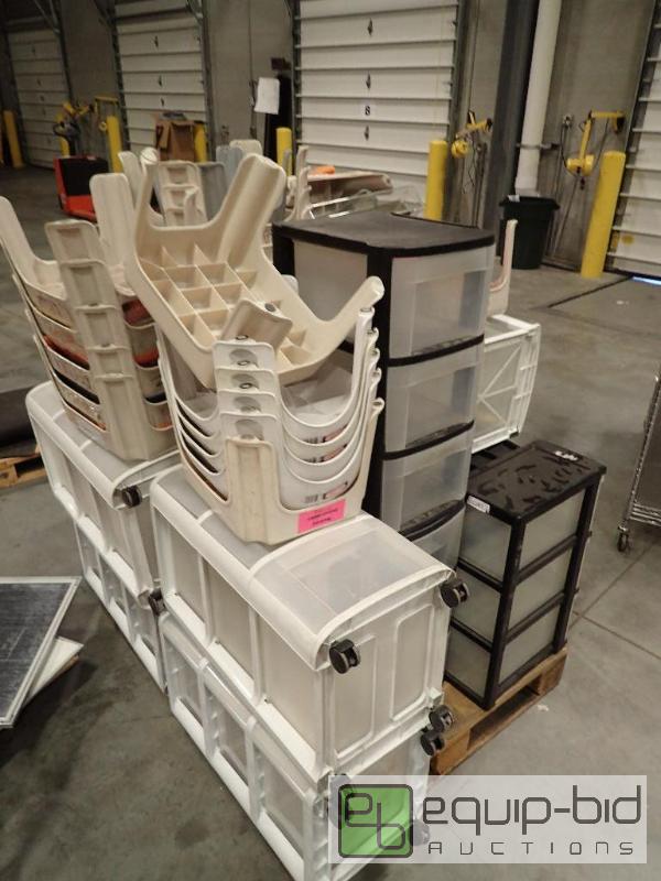 lot 880 image: Large Pallet of Misc Storage Containers And Divider Totes