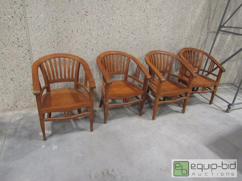 lot 908 image: Lot Of 4 Solid Wood Chairs