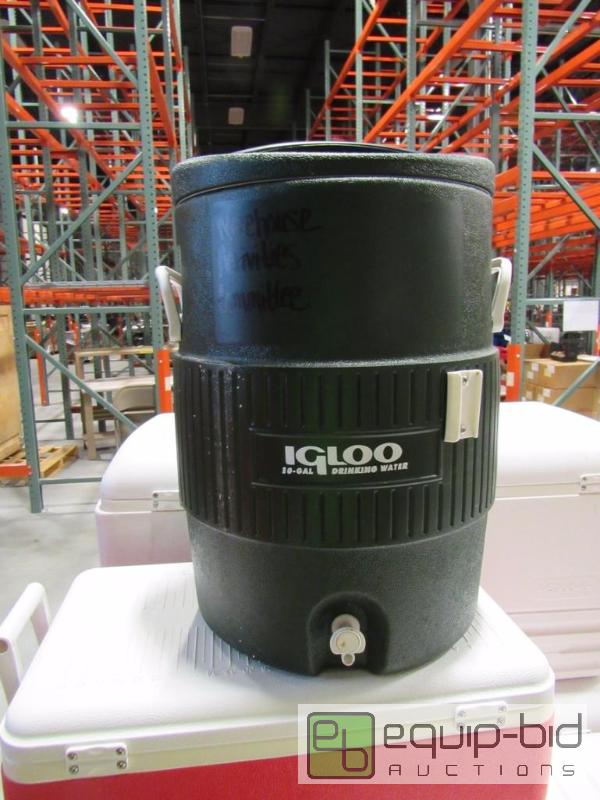 lot 920 image: 10 Gallon Igloo Water Cooler