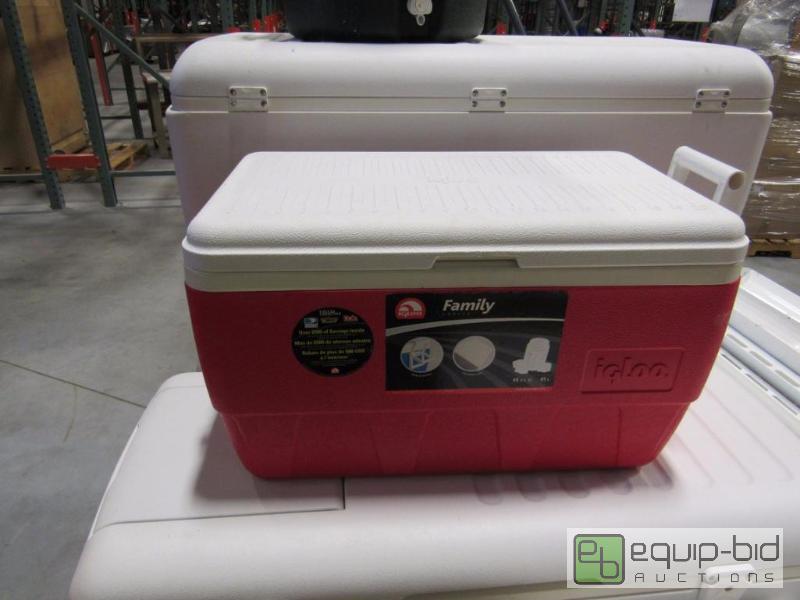 lot 921 image: 48 Qt Iglooo Cooler