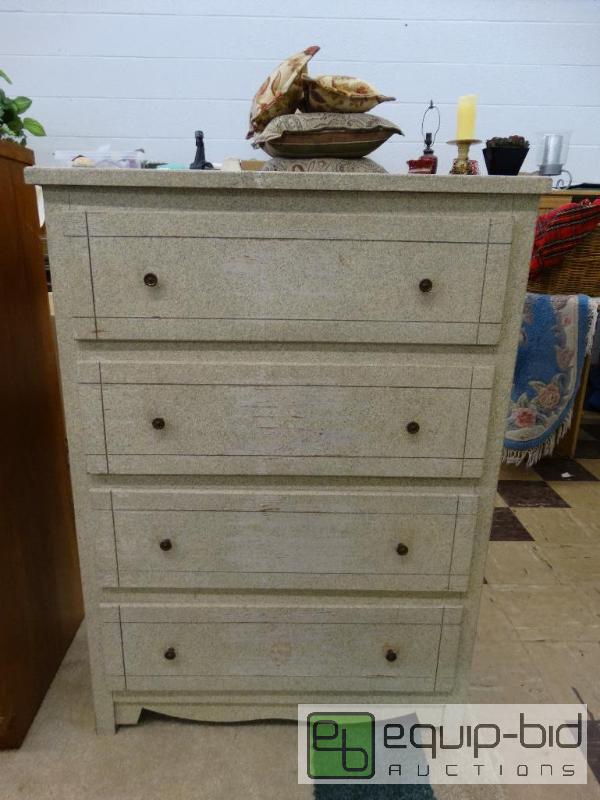 lot 505 image: Painted 4 drawer chest of drawers....
