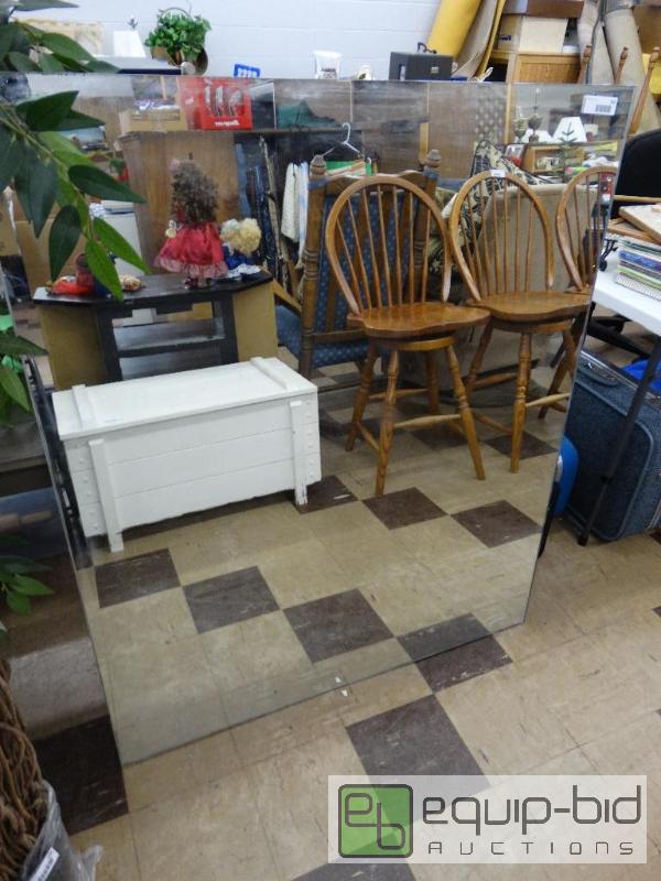 lot 533 image: Large plate glass mirror.  40&quot x 48&quot...