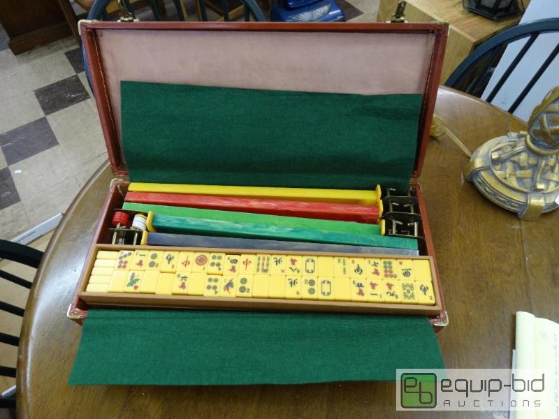 lot 551 image: Vintage Royal brand Mah Jongg game in leather...