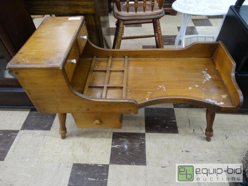 lot 564 image: Vintage colonial style coffee table with stor...