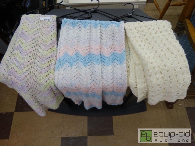 lot 583 image: 3 baby blankets....