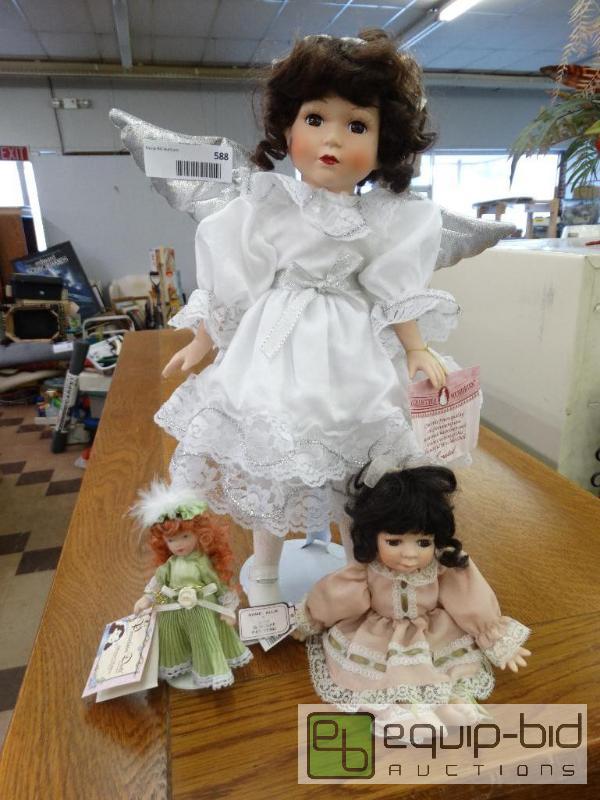 lot 588 image: Lot of 3 porcelain dolls.  1 limited edition ...
