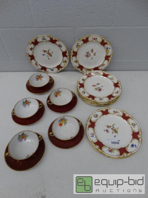 lot 606 image: Lot of Greek soup bowls with underplates&nbsp...