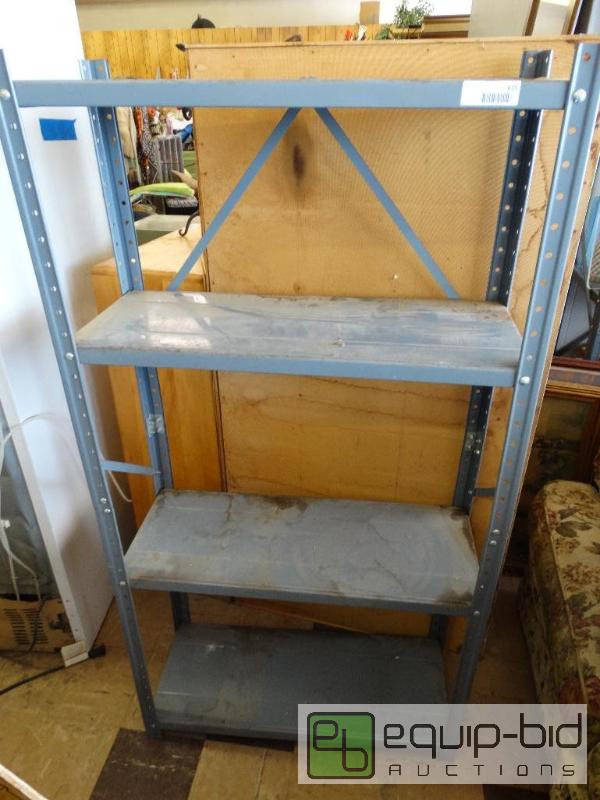 lot 615 image: Metal shelf unit....