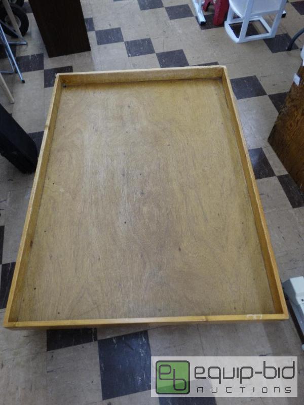 lot 623 image: Large kids play table.  43&quot x 59&quot ...